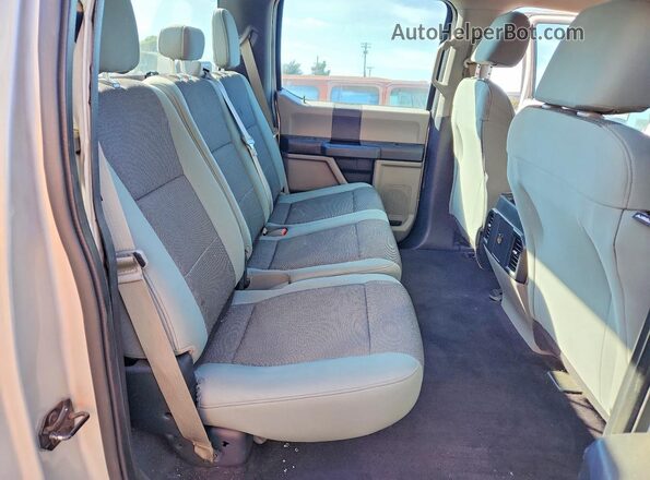 1FTEW1EPXGKF72255 2016 FORD F150 Silver Widok tylnych siedzeń