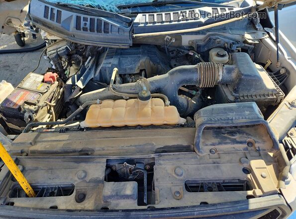 1FTEW1EPXGKF72255 2016 FORD F150 Silver Widok wnętrza z tyłu