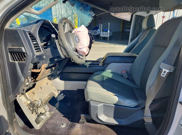 1FTEW1EPXGKF72255 2016 FORD F150 Silver Widok wnętrza z przodu