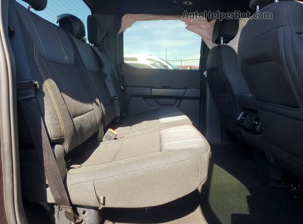 1FTEW2K58SKE28849 2025 FORD F150 Black Widok tylnych siedzeń