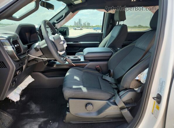 1FTEW2KP7SKE25071 2025 FORD F150 White Widok wnętrza z przodu