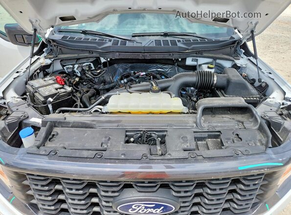 1FTEW2KP7SKE25071 2025 FORD F150 White Widok wnętrza z tyłu