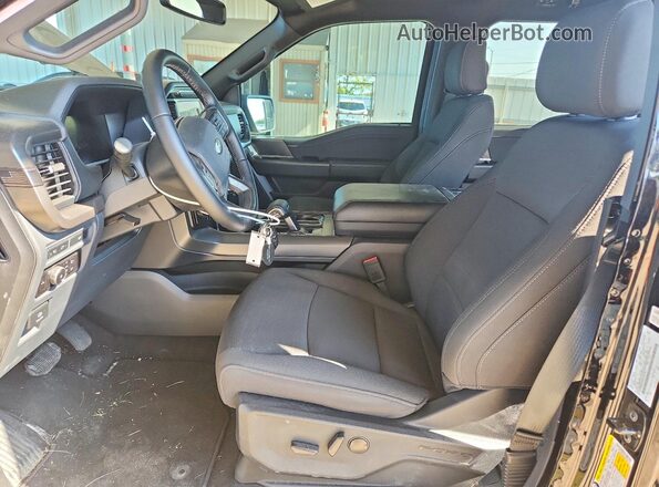 1FTEW3K56RFC20719 2024 FORD F150 Black Вид салону спереду