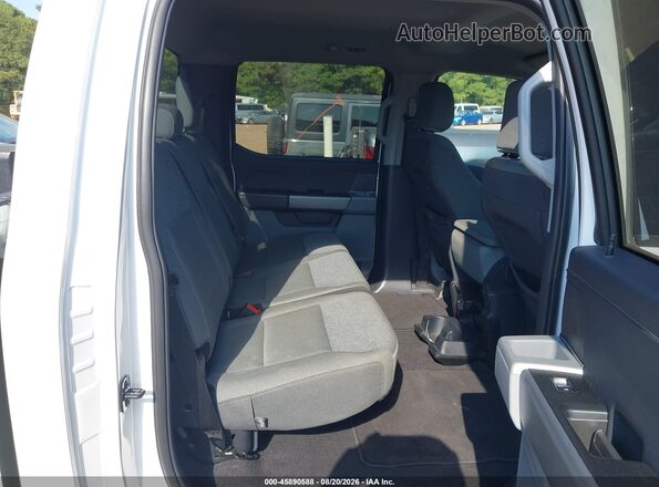 1FTEW3K83SKE88702 2025 FORD F150 White VIN կոդի պիտակի տեսք