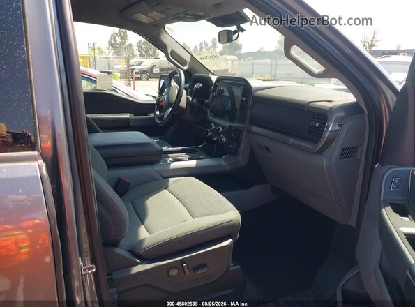 1FTEW3KP3RFA57156 2024 FORD F150 Gray Widok wnętrza z przodu