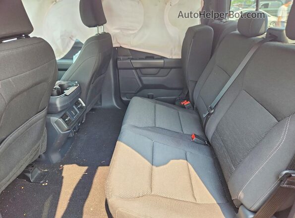 1FTEW3LP0RKD83129 2024 FORD F150 Gray Widok tylnych siedzeń