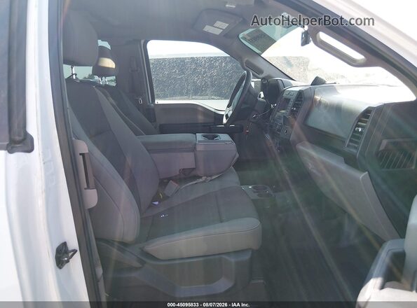 1FTEX1C50JKF16105 2018 FORD F150 White Front interior view