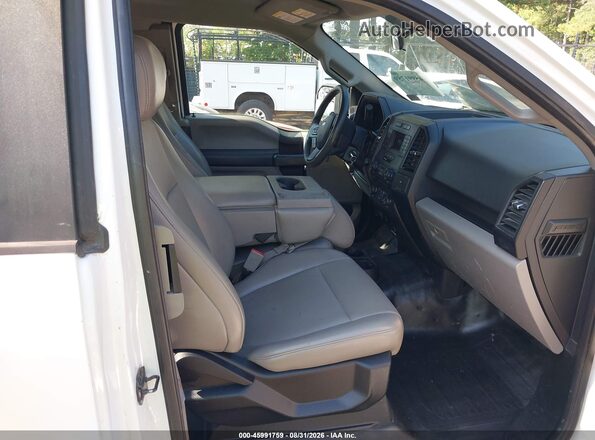 1FTEX1C51JFB78898 2018 FORD F150 Белый Вид салона спереди