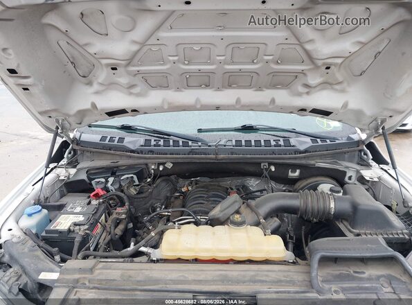1FTEX1C51JKF23354 2018 FORD F150 White Widok z tyłu