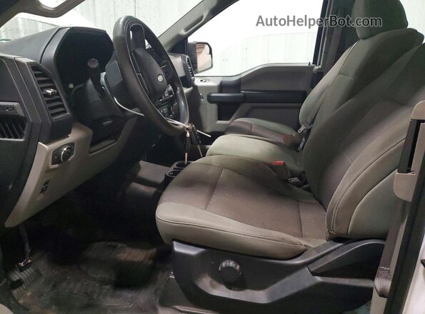 1FTEX1C58JKE85993 2018 FORD F150 Белый Вид салона спереди