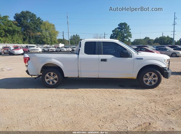 1FTEX1C80GFB29257 2016 FORD F150 White Rear interior view
