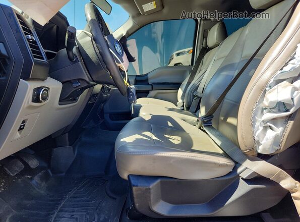 1FTEX1C80GKD97619 2016 FORD F150 White Սալոնի դիմացի տեսք