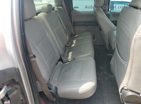 1FTEX1C87GFB20989 2016 FORD F150 Silver Vista de los asientos traseros