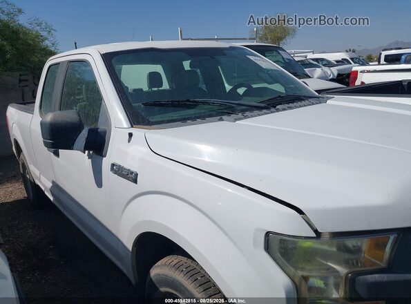 1FTEX1C8XHKC08380 2017 FORD F150 White Widok wnętrza z tyłu