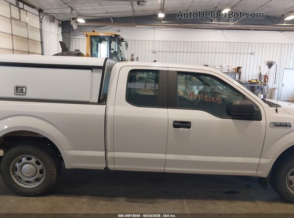 1FTEX1CB0JKE82057 2018 FORD F150 Белый Вид задней части салона