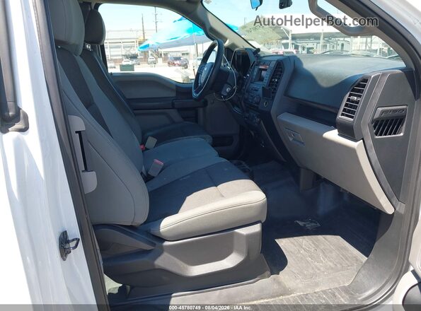 1FTEX1CB0JKE82074 2018 FORD F150 White Widok wnętrza z przodu