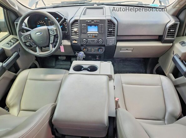 1FTEX1CB1JFE01494 2018 FORD F150 Gray Widok deski rozdzielczej