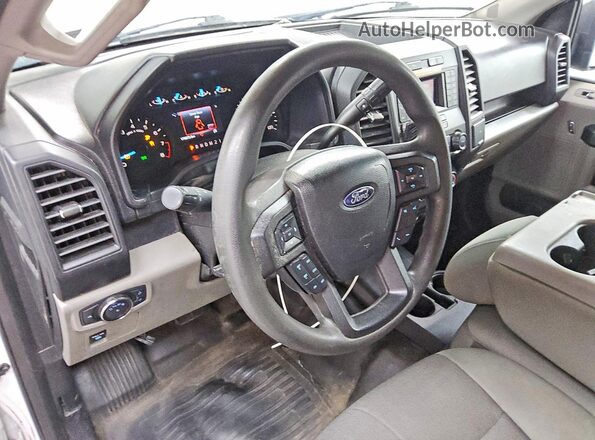 1FTEX1CB3JKE81792 2018 FORD F150 Белый Вид панели приборов