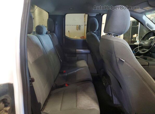 1FTEX1CB4MKD72746 2021 FORD F150 Белый Вид задних сидений