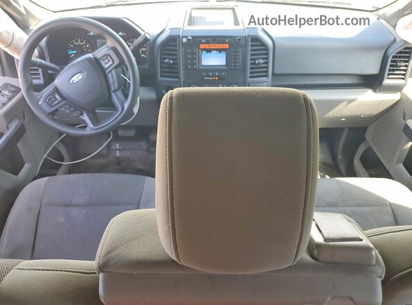 1FTEX1CB5JKF06031 2018 FORD F150 White Dashboard view