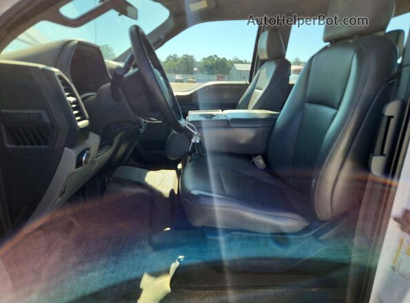 1FTEX1CB5LFC23947 2020 FORD F150 White Вид салону спереду