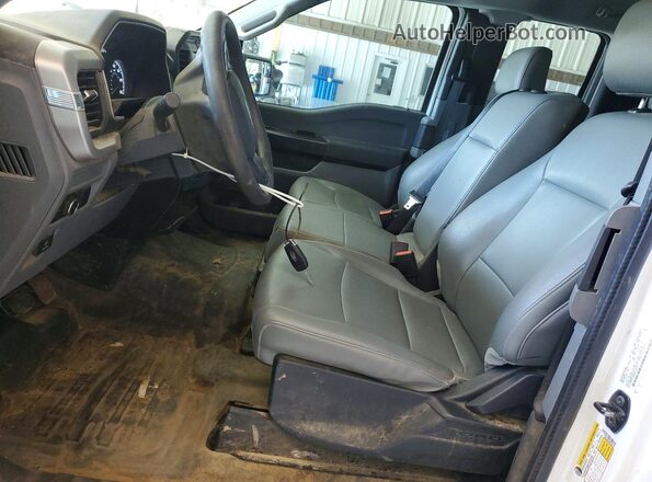 1FTEX1CB7NKF25976 2022 FORD F150 White Սալոնի դիմացի տեսք
