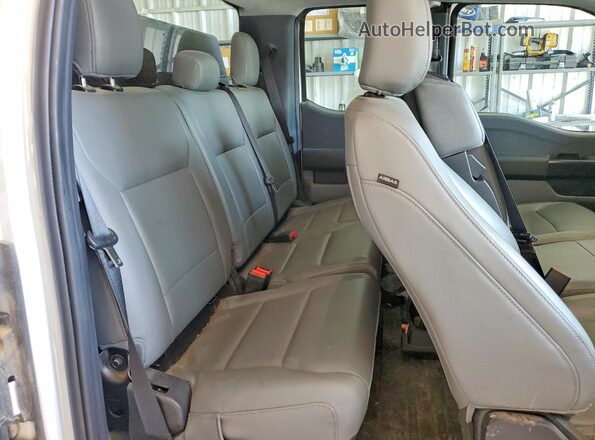 1FTEX1CB7NKF25976 2022 FORD F150 White Հետևի նստատեղերի տեսք