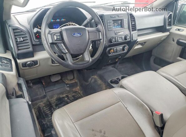 1FTEX1CF4HKC66970 2017 FORD F150 Белый Вид панели приборов