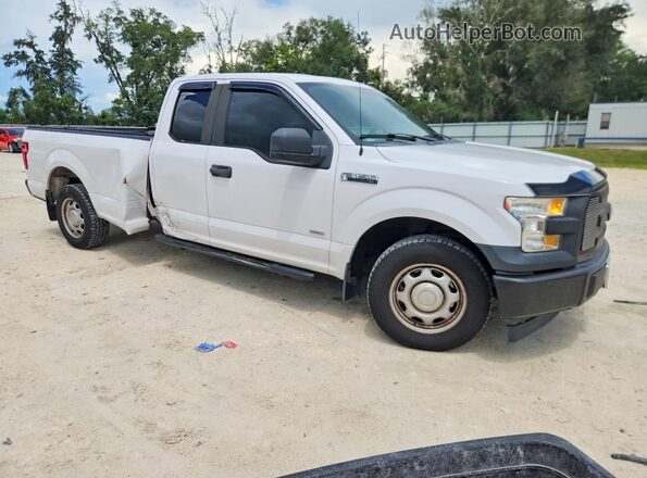 1FTEX1CP2HKC15802 2017 FORD F150 White Przód prawy