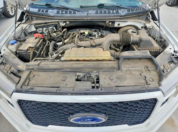 1FTEX1CP4JKC62979 2018 FORD F150 White Rear interior view