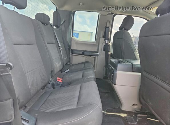 1FTEX1CP4JKC62979 2018 FORD F150 White Rear seats view