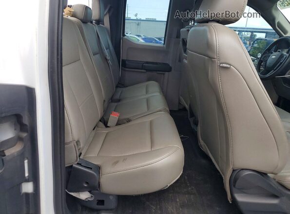 1FTEX1CP5JKE28331 2018 FORD F150 White Вид задніх сидінь