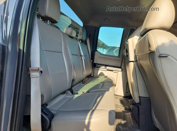 1FTEX1CP6JFB20089 2018 FORD F150 Gray Rear seats view