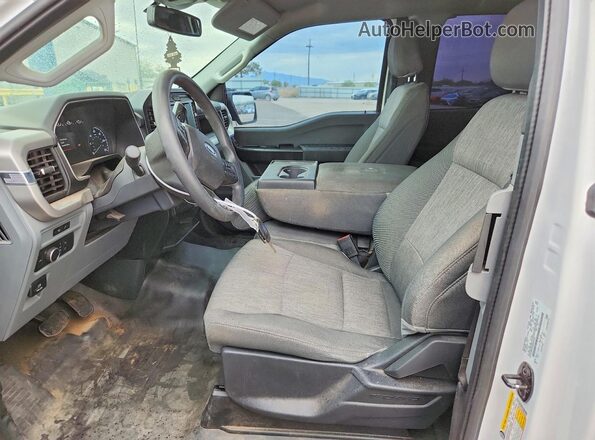 1FTEX1CP6NKE47444 2022 FORD F150 Белый Вид салона спереди