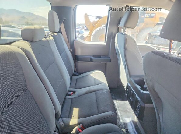 1FTEX1CP9HKC16574 2017 FORD F150 Gray Հետևի նստատեղերի տեսք