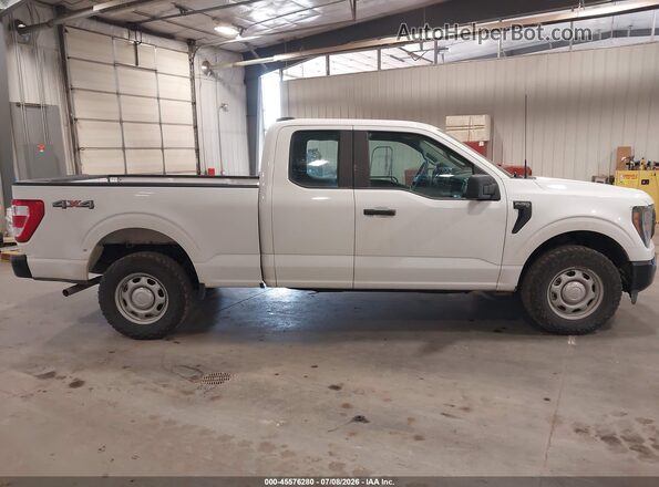 1FTEX1EB2PKD35308 2023 FORD F150 White Vista interior trasera