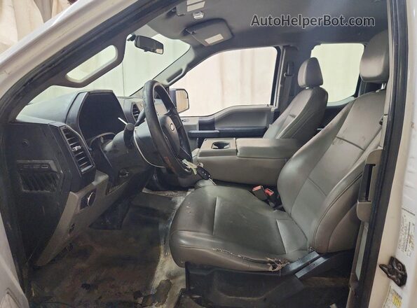 1FTEX1EB7JKE18174 2018 FORD F150 White Սալոնի դիմացի տեսք