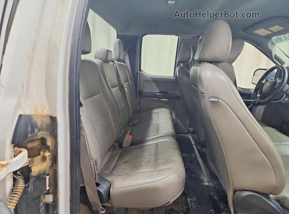 1FTEX1EB7JKE18174 2018 FORD F150 White Հետևի նստատեղերի տեսք