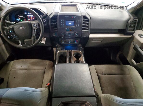 1FTEX1EB8JFB43438 2018 FORD F150 Red Вид панелі приладів
