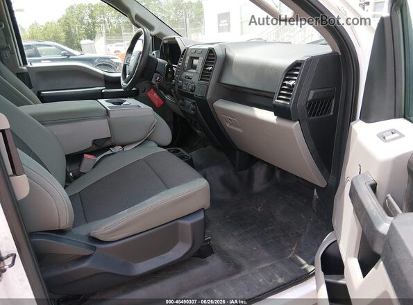1FTEX1EF2GKD90733 2016 FORD F150 White Widok wnętrza z przodu