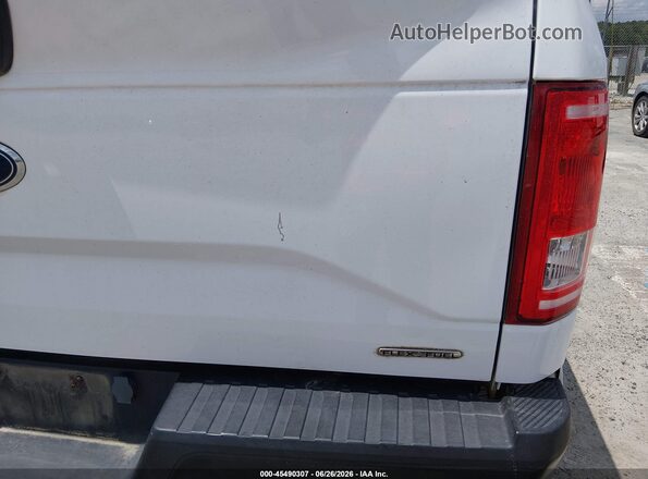 1FTEX1EF2GKD90733 2016 FORD F150 White Widok wnętrza z tyłu