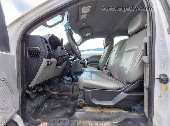 1FTEX1EF2HKD60648 2017 FORD F150 White Սալոնի դիմացի տեսք