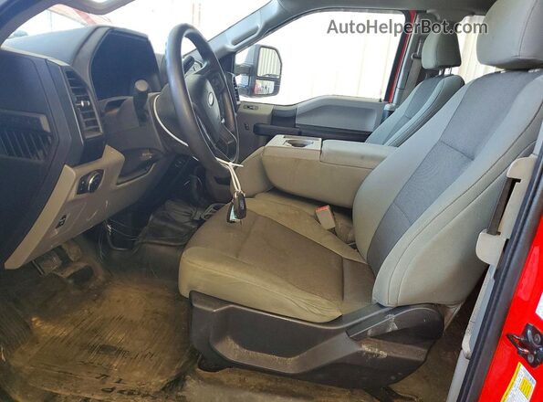 1FTEX1EP0GKF77669 2016 FORD F150 Red Widok wnętrza z przodu