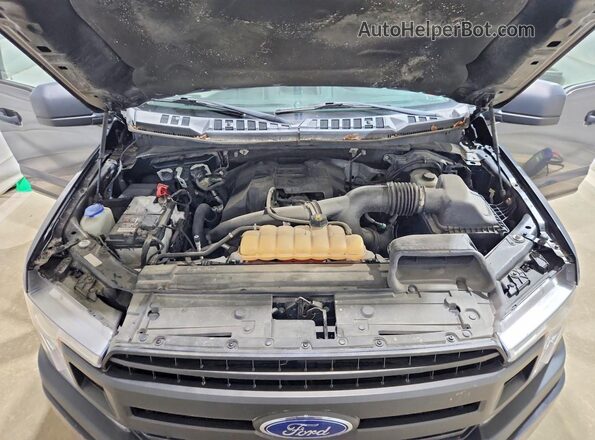 1FTEX1EP1JFB33653 2018 FORD F150 Gray Vista interior trasera