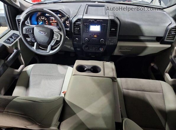 1FTEX1EP1JFB33653 2018 FORD F150 Gray Vista del salpicadero