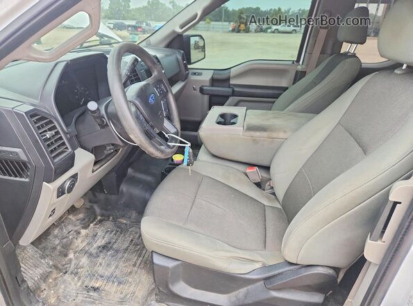 1FTEX1EP2JFC30909 2018 FORD F150 White წინა სალონის ხედი