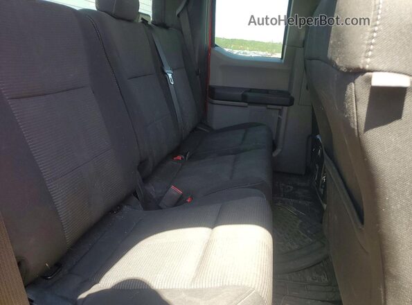 1FTEX1EP3HKC43668 2017 FORD F150 Red Вид задніх сидінь