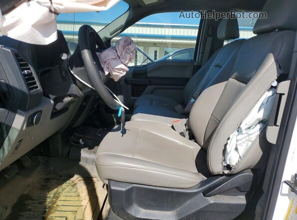 1FTEX1EP6LKD19988 2020 FORD F150 Белый Вид салона спереди