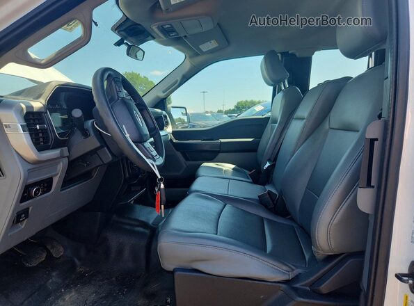 1FTEX1EP6PKE07154 2023 FORD F150 White Vista interior delantera