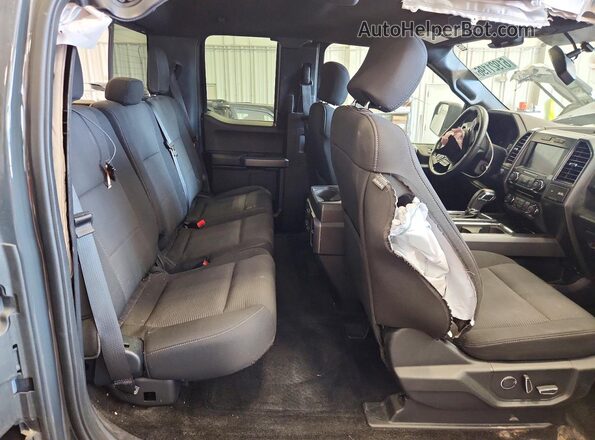 1FTEX1EP7HKE18486 2017 FORD F150 Gray Rear seats view